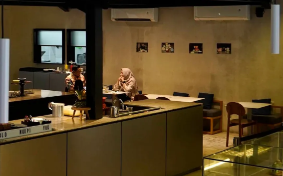 Memperkaya Kosakata dari Julukan Kafe